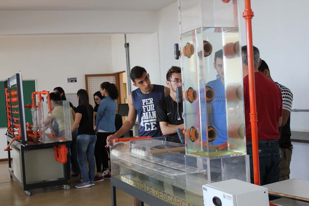Curso de Engenharia civil 23