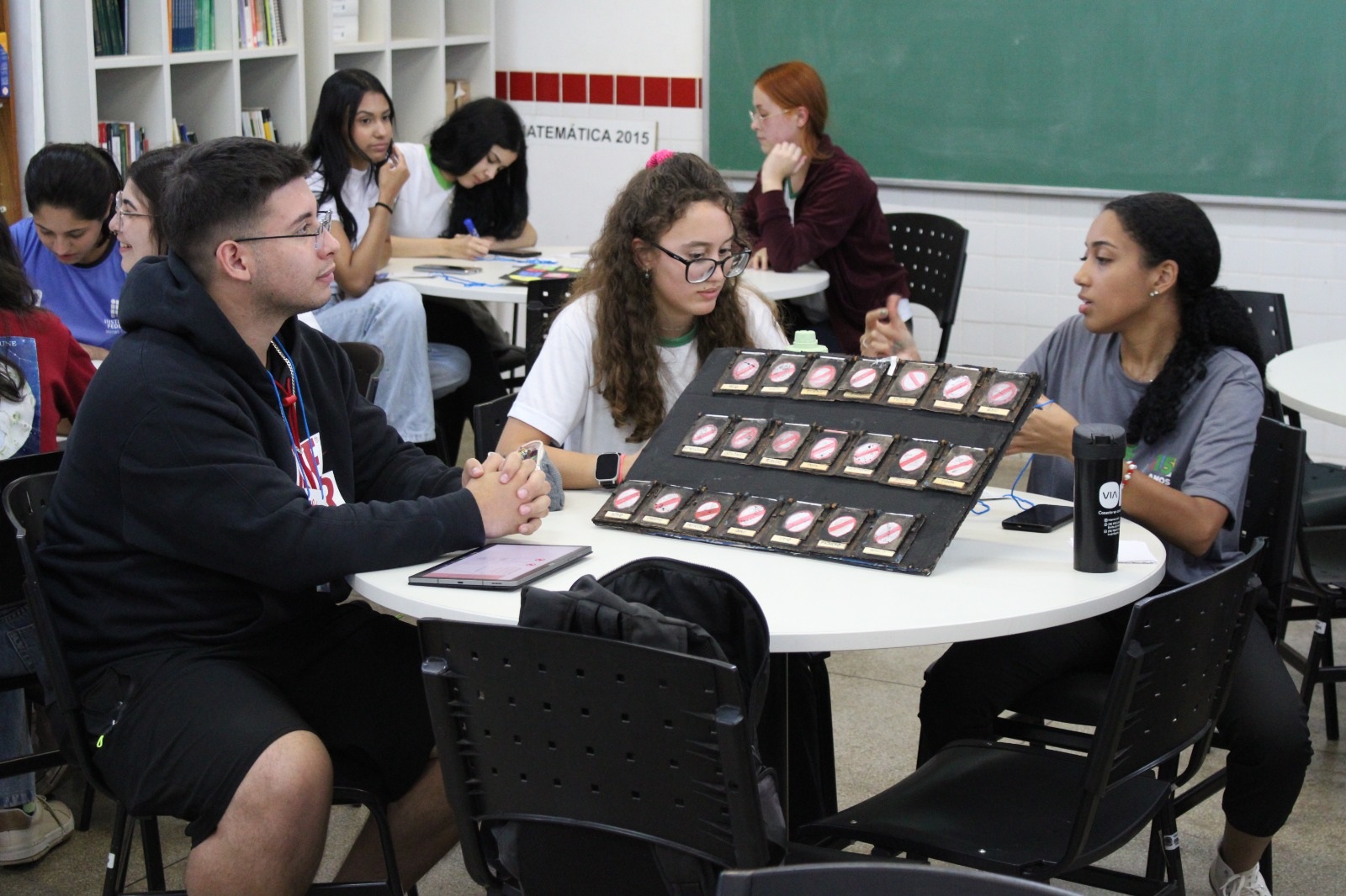 a565a7b9 f795 4f3e a56a 3647f5a352df