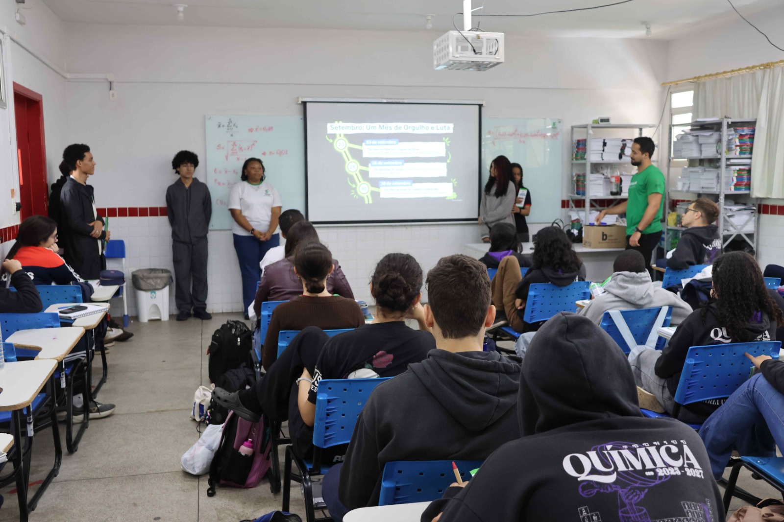 aulas da eja